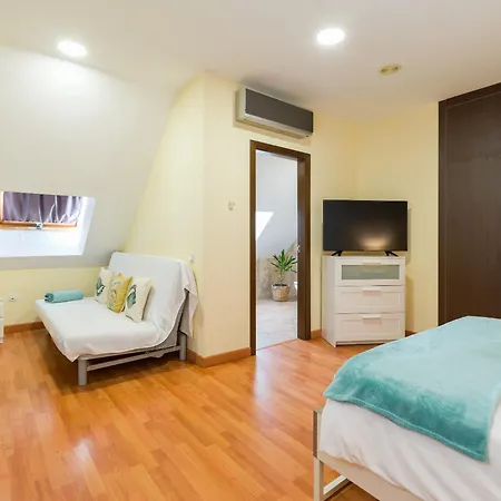 Avatar Duplex Near The Apartment *