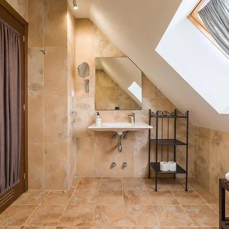 Family Tomas Miller *